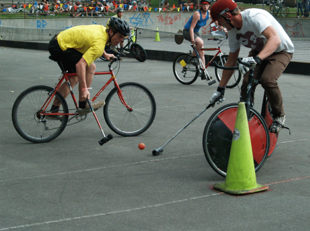 Bike Polo - Punk vs. Polo 1 BIKE polo