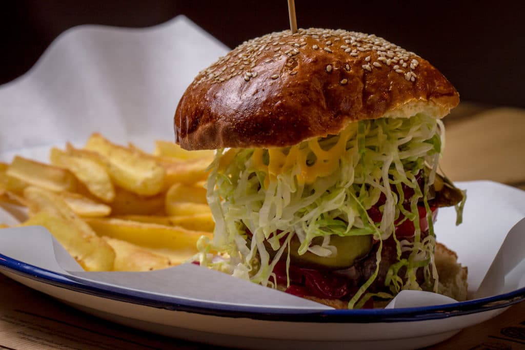 Schon Bilder von Essen machen hungrig 1 burger boulette frikadelle rezept diaet abnehmen