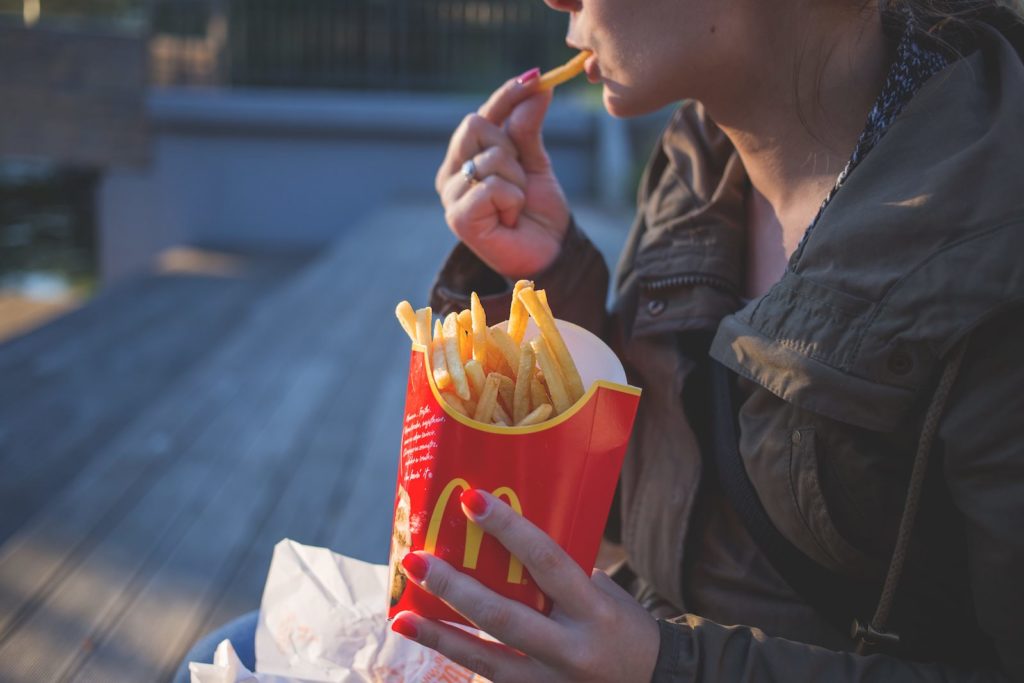 mc donalds happy meal pommes frites fries