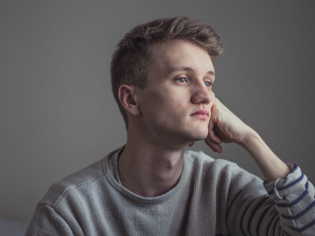 Studie: Nur Hälfte aller Arbeitnehmer tut etwas für eigene Gesundheit 1 sportmuffel antriebslos unmotiviert motivation sport fitness lust