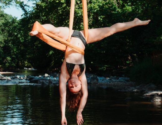 aerial yoga antigravity yoga