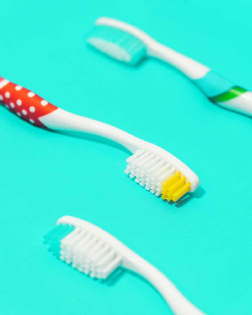 Mikroplastik aus Duschgels oder Zahnpasta in Lebensmitteln oder Trinkwasser! 1 mikroplastik zahnpasta shampoo gesund giftig ungesund
