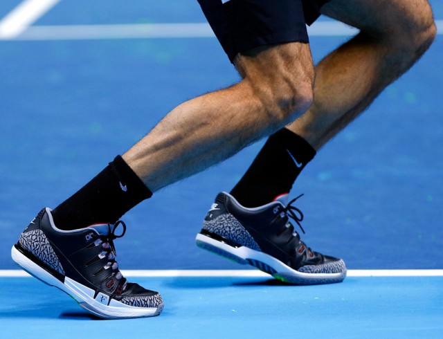 federer-talks-black-cement-vapor-tours-01