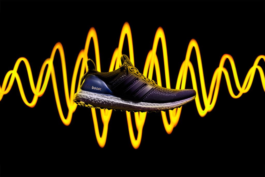 Neuer Performance-Laufschuh von adidas: Ultra Boost 1 SS15 Boost PR FW Neon 3x2