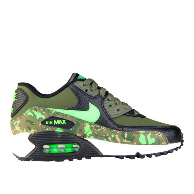 RS101512 Foot Locker Nike AM 90 Camo Kids 316373143904 01 scr