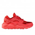 RS101519 Foot Locker Nike Huarache Women 315243994902 01 scr