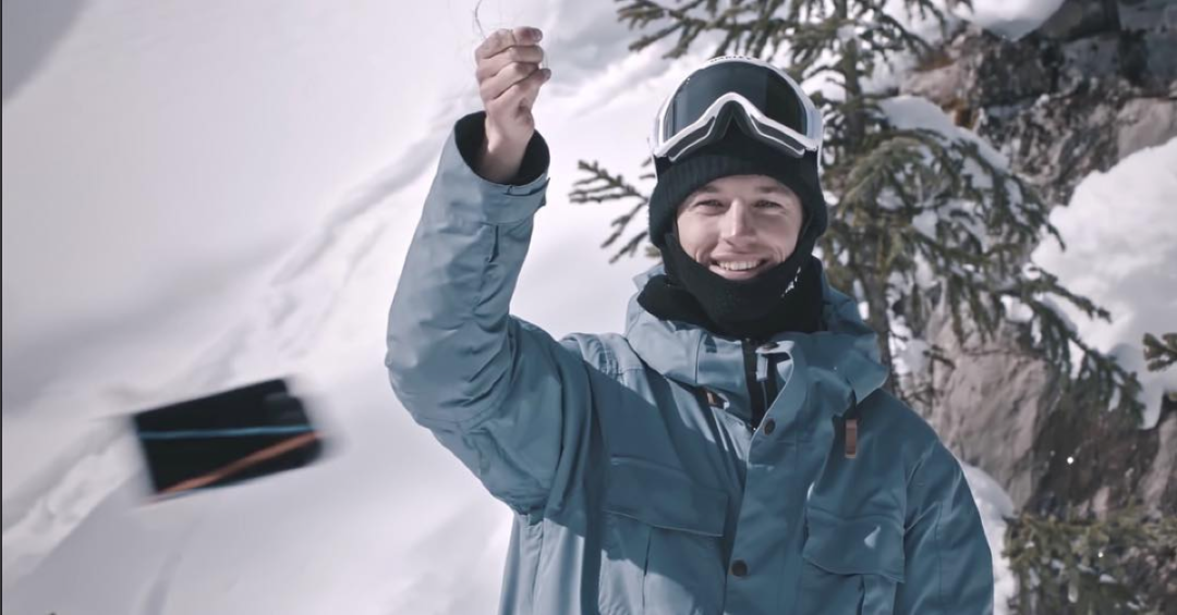 Nicolas Vuignier iPhone Centriphone Ski