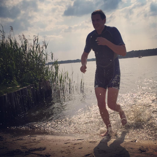 Kraulen lernen. Übungen und Hilfsmittel damit Du es ohne Kurs schaffst! 3 Berlin Triathlon Training Neo Shorty Waldbad Templin