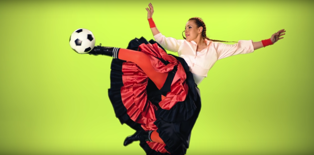 Tassimo schickt eigenen Kaffee-Song auf die Fußballbühne 2 Tassimo Au Lait EM Fan Song
