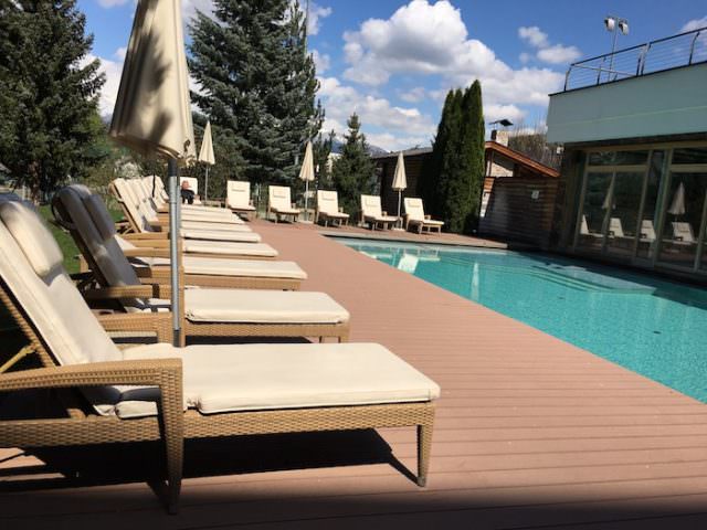 Wellnesshotels bauen aus 1 Lanerhof winkler hotel pustertal Suedtirol wellness urlaub familienhotel test kronplatz outdoor berge 01 pool