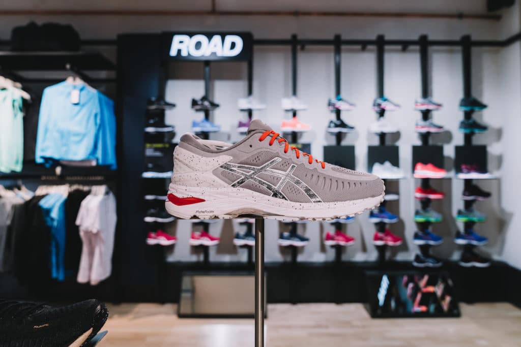 asics store berlin shop laufschuhe performance 18