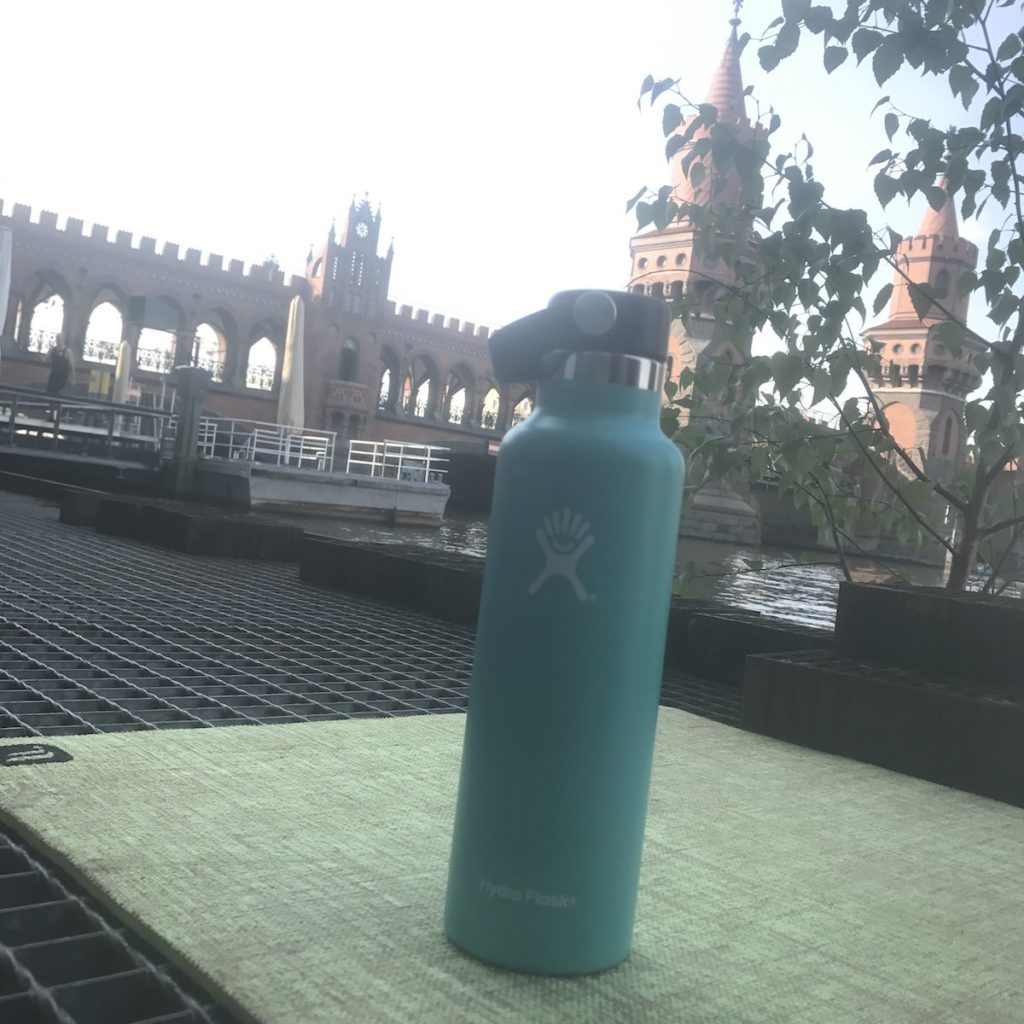 Hydro Flask Metall Trinkflasche beim Sport - Ein wenig Zauberei beim Test 17 Hydro flask test erfahrungen edelstahl sport yoga trinkflasche