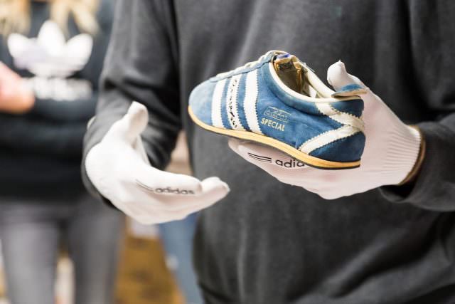 adidas HQ Herzogenaurauch. Einblicke in die Drei-Steifen-Zentrale 23 kathrine switzer adidas special boston marathon shoe