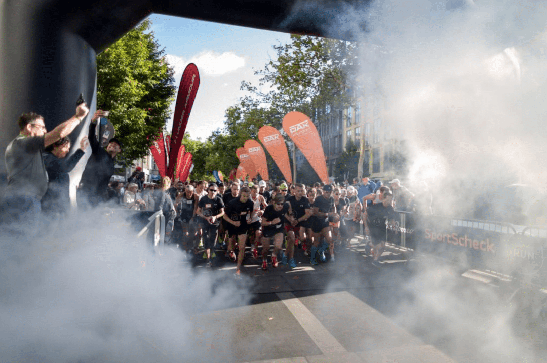 sportscheck stadtlauf berlin startbereich tor