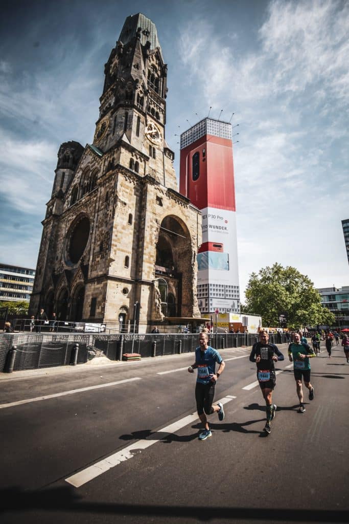 S 25 Berlin: Anmeldung, Strecke & Ergebnisse vom Lauf. Meine Erfahrungen mit den 25km von Berlin 11 s 25 berlin laufbericht laufveranstaltung laufblogger gedaechtniskirche kurfuerstendamm