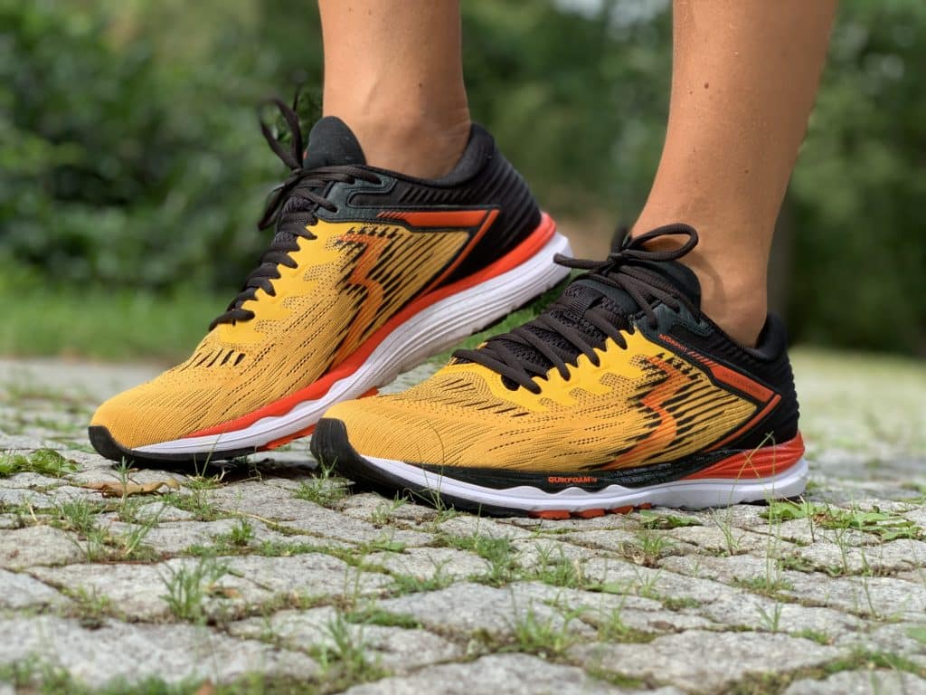 361º Sensation 4 im Test - Der Stabilitäts-Laufschuh für Herren. 3 361 degrees sensation 4 laufschuh test seite aussen