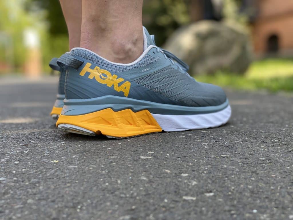 hoka one one arahi 4 laufschuh stabilschuh testbericht erfahrungen laufblogger