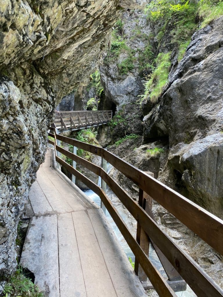 Rosengartenschlucht Imst Wanderung Blaue Grotte Route Tour Wanderstrecke 11