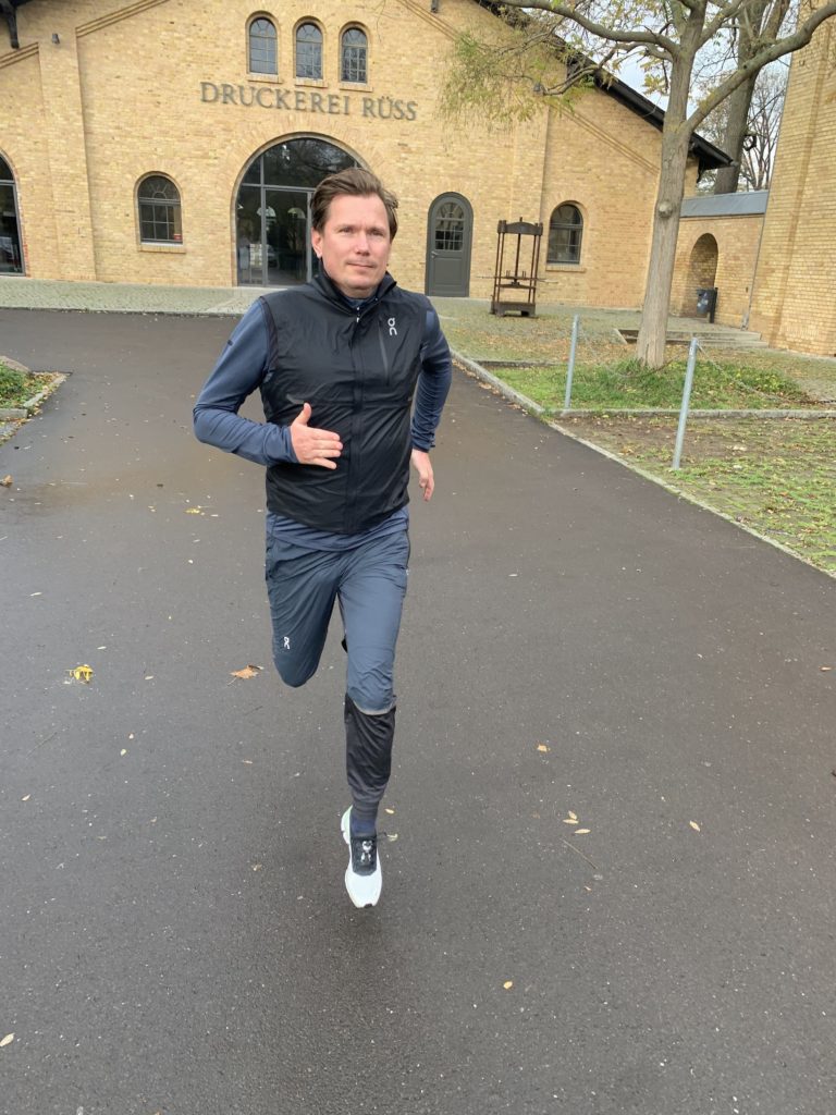 ON Cloudboom im Test. Erfahrungen mit dem Carbon-Schuh von ON Running 5 on cloudboom carbon laufschuh test erfahrungsbericht laufblogger