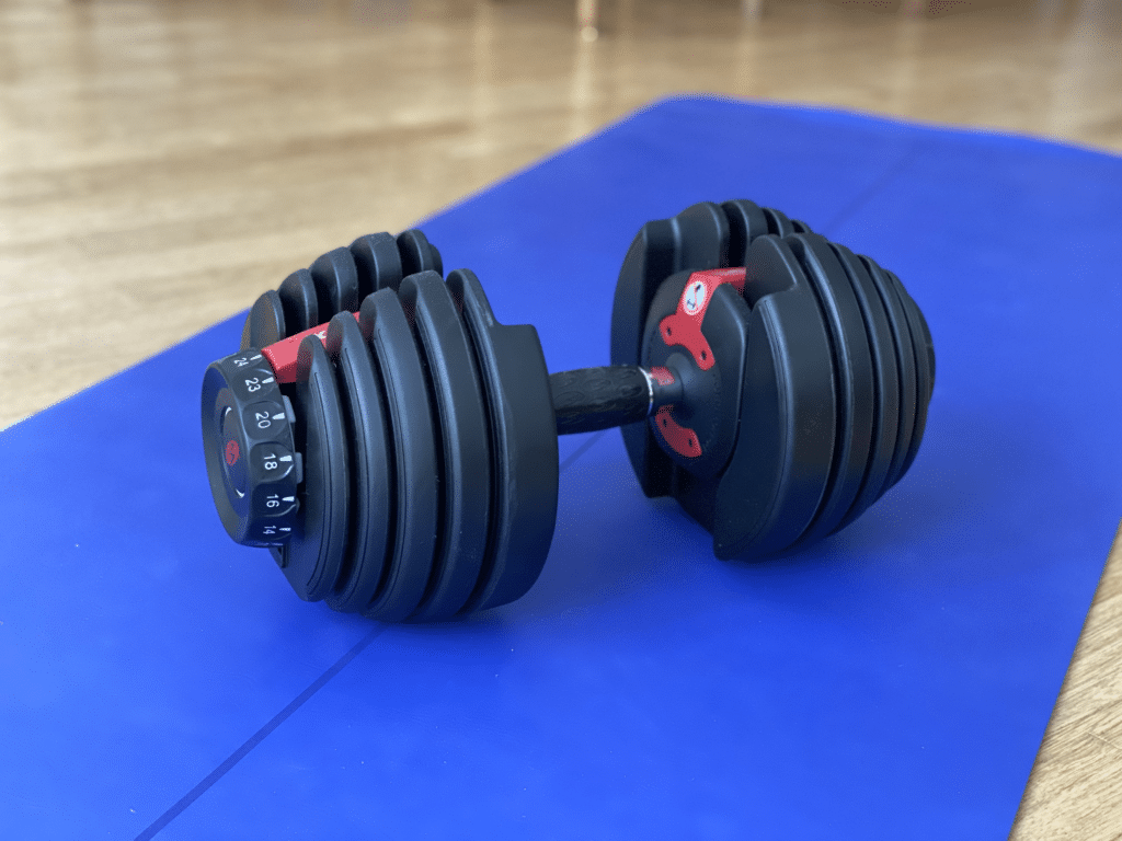 Hanteltraining Zuhause: Die besten Übungen mit Hanteln, Trainingsplanung und Tipps zum Hantelkauf 29 verstellbare hantel bowflex selecttech 552 kurzhantel set test erfahrungen erfahrungsbericht