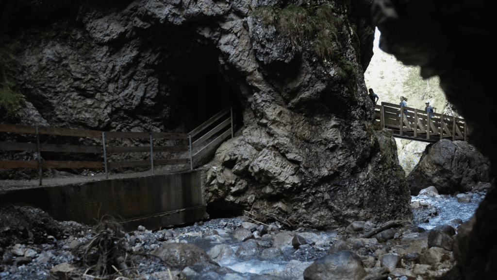 Tschirgant Sky Run - Traumstart für das neue Trail Event. Meine Erlebnisse und Ergebnisse von der Strecke. 18 tschirgant skyrun imst trailrunning strecke erfahrungen erfahrungsbericht 3 rosengartenschlucht