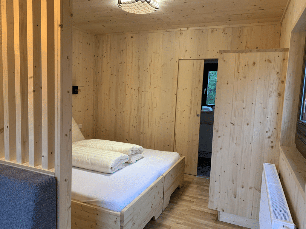AREA 47 Unterkünfte: So war unsere Übernachtung im Doppelzimmer Plus 9 area 47 unterkuenfte uebernachtung hotel hotelzimmer doppelzimmer plus 7