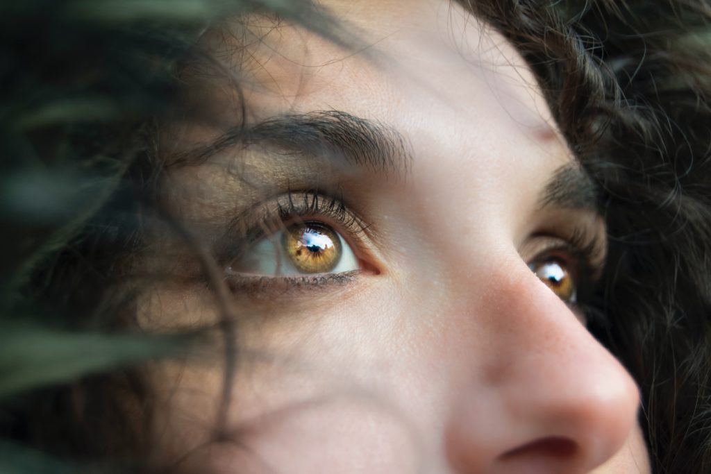 Die 6 besten Tipps für gesunde Augen im Home Office - Nie mehr trockene, brennende, geschwollene, tränende oder müde Augen! 3 anti aging augenpartie