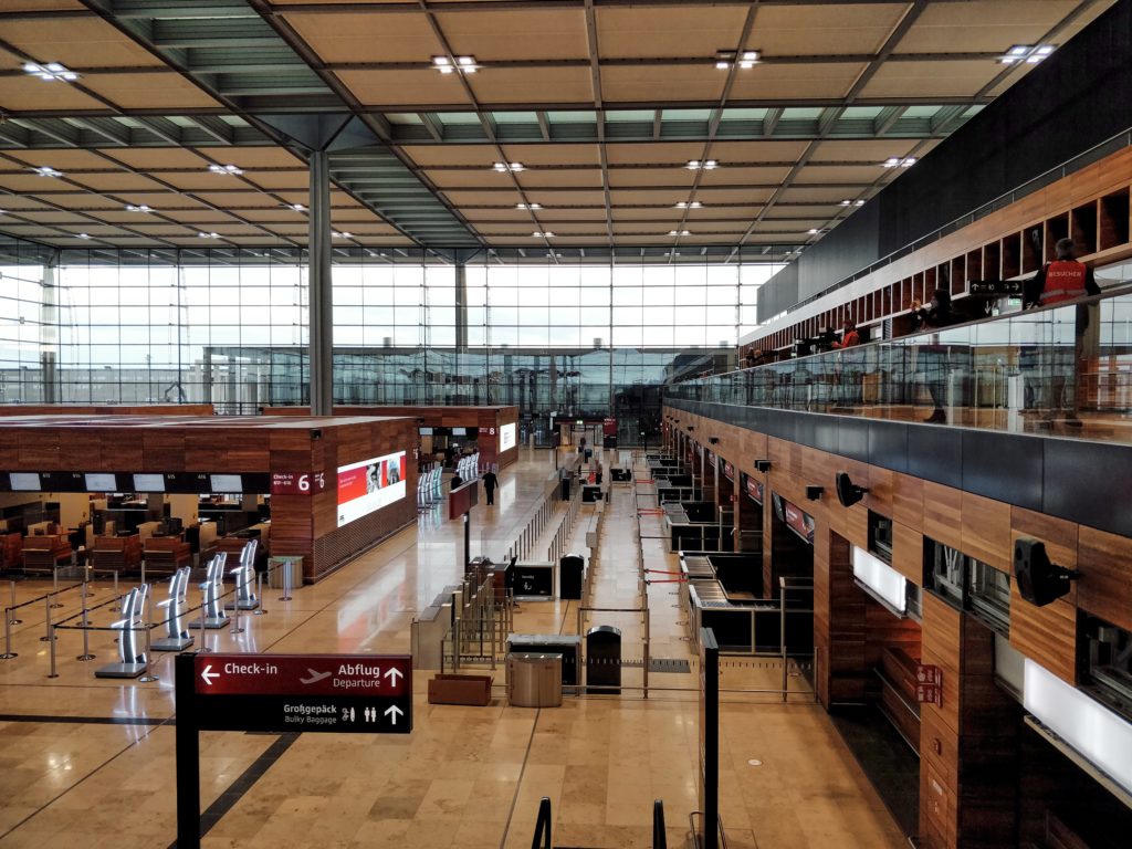 BER - TXL: Longrun vom Flughafen Berlin Brandenburg zum Flughafen Berlin-Tegel 2 flughafen ber berlin brandenburg schoenefeld
