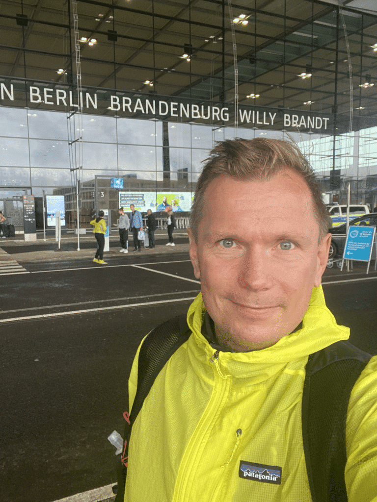 BER - TXL: Longrun vom Flughafen Berlin Brandenburg zum Flughafen Berlin-Tegel 3 flughafen ber schoenefeld laufstrecke airport berlin brandenburg willy brandt
