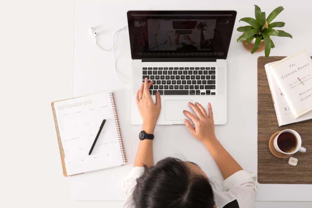 Gesund arbeiten im Home Office: 7 einfache Übungen für Zwischendurch 2 home office ergonomie ergonomisch beachten buerostuhl kaufen ratgeber