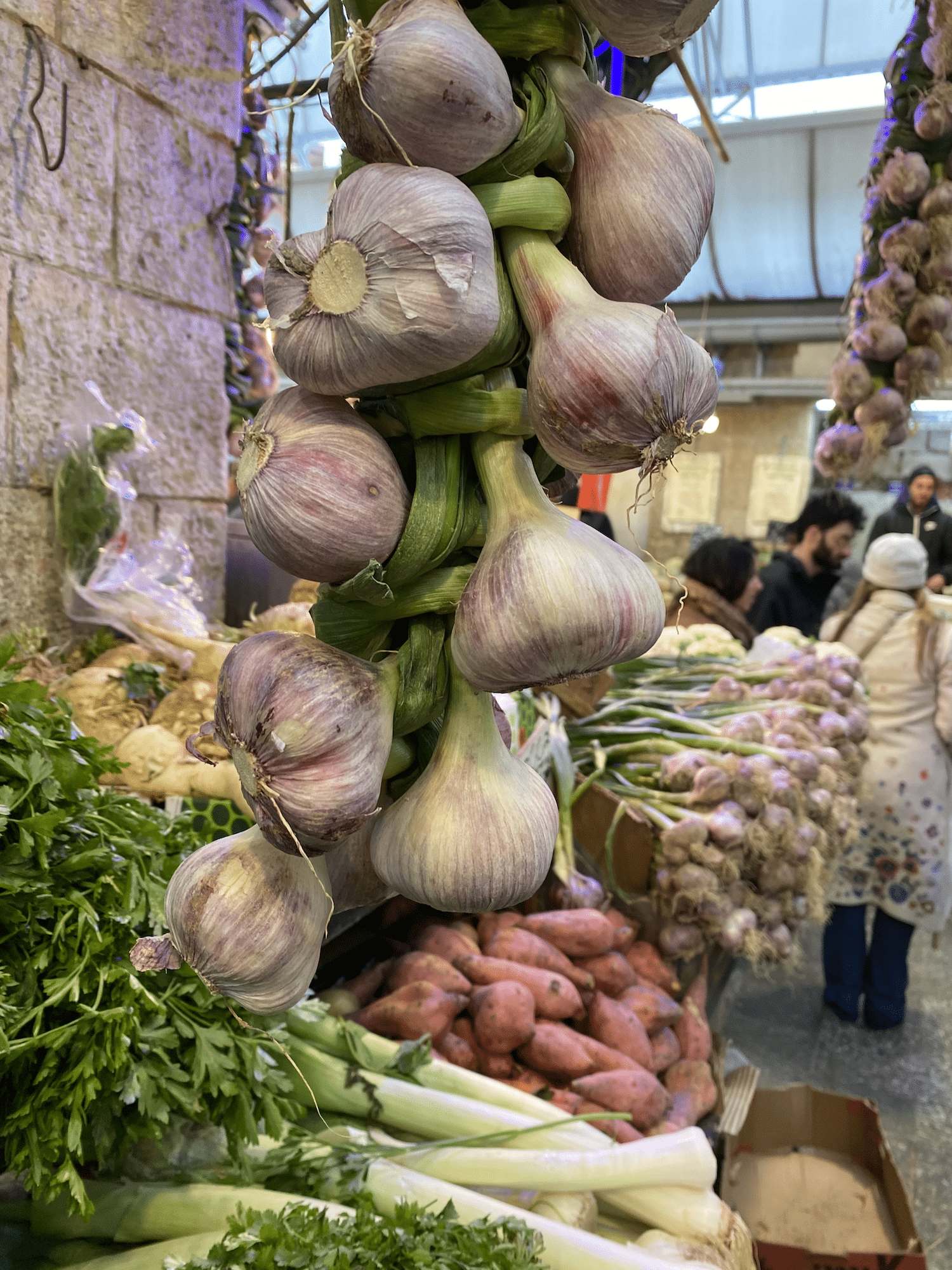 Machneh Yeduah Markt jerusalem gruener rosa knoblauch