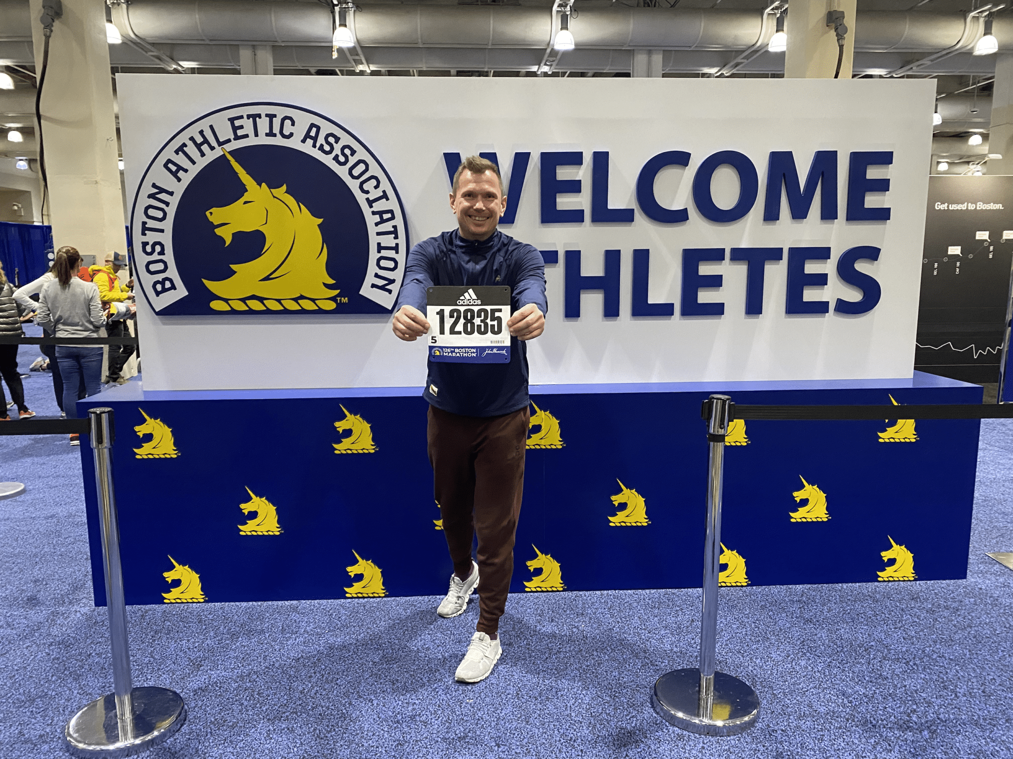 Boston-Marathon. Qualifikation, Strecke und meine Erfahrungen von der Reise zum 5ten Major. 37 boston marathon expo athletes village