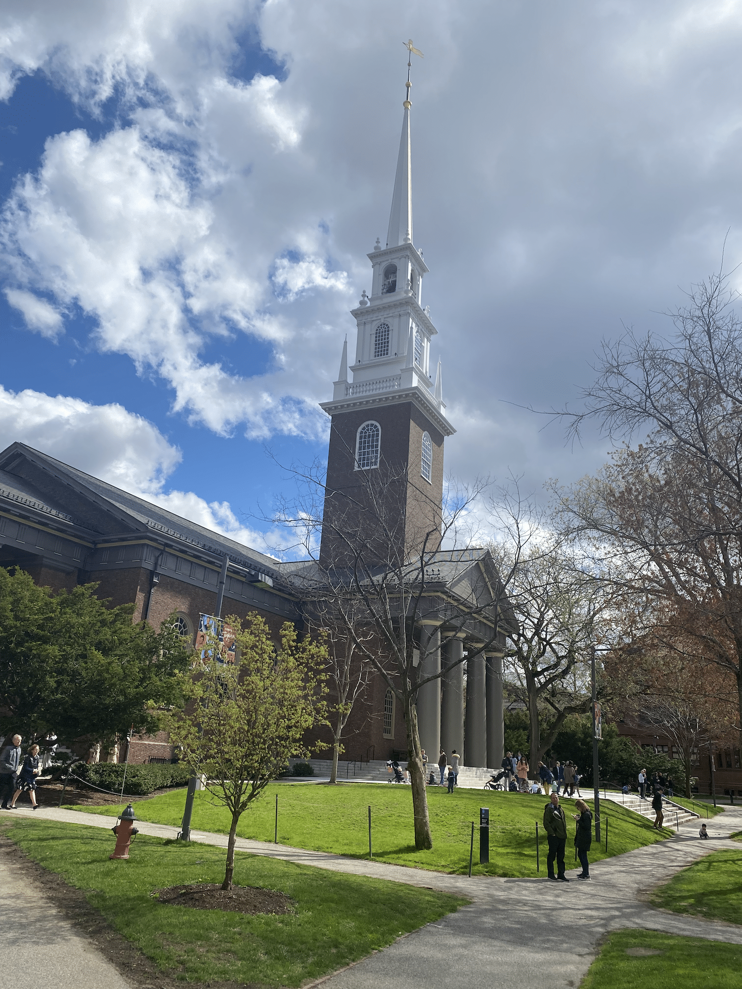 Boston-Marathon. Qualifikation, Strecke und meine Erfahrungen von der Reise zum 5ten Major. 11 boston sightseeing harvard 1
