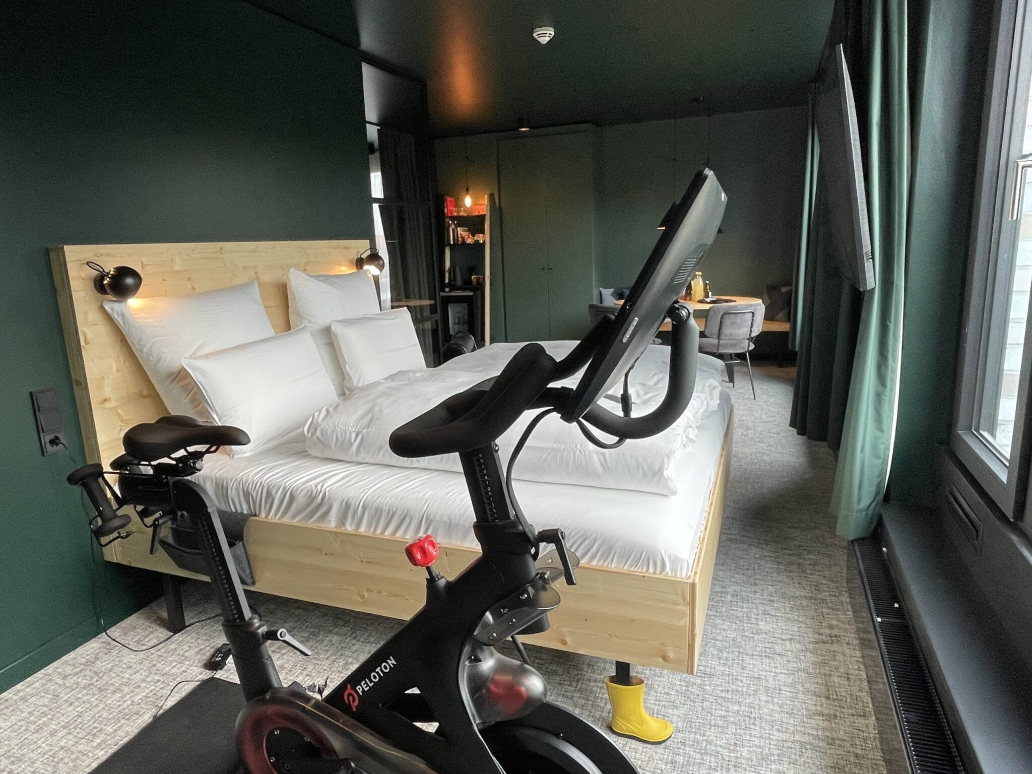Urban Nature St. Peter-Ording - Erfahrungen aus dem neuen Lifestyle Strandhotel mit Peloton Bikes 51 Urban Nature Hotel Sankt Peter Ording Erfahrungen Bewertungen Hoteltest pelton hotel peloton bike scaled