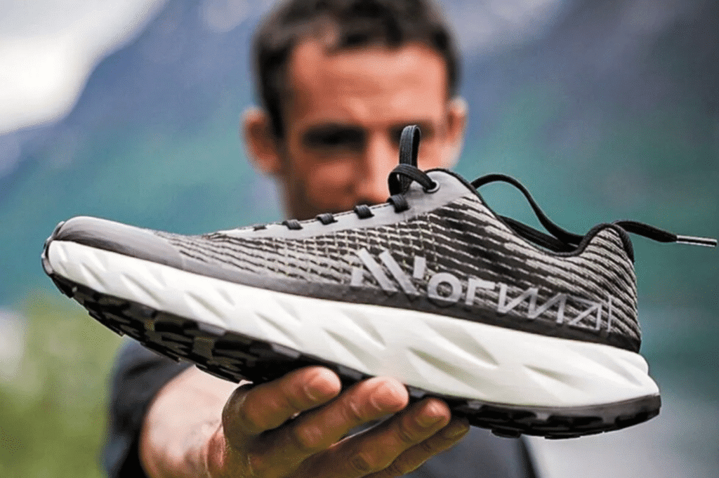 Kilian Jornet launcht NNormal Outdormarke, verlässt Salomon 3 kilian jornet outdoormarke nnormal sportmarke trailrunning schuhe laufschuhe laufschuhmarke