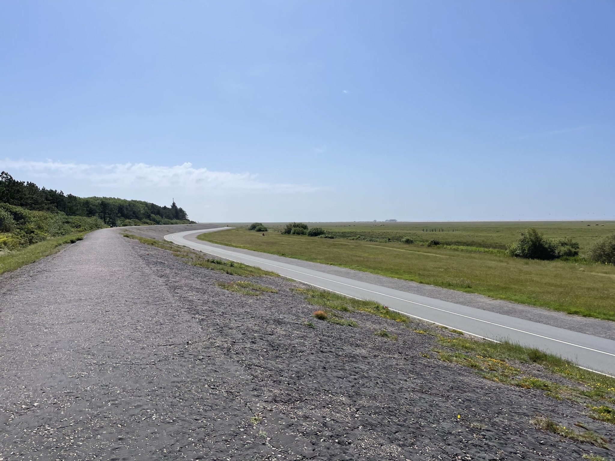 Urban Nature St. Peter-Ording - Erfahrungen aus dem neuen Lifestyle Strandhotel mit Peloton Bikes 36 sankt peter ording radweg scaled