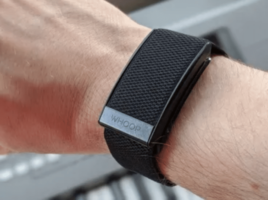 Whoop 4.0 im Test: Belastungssteuerung im Training. Ist das die Fitbit Alternative für Profis? 3 whoop 4 0 armband test