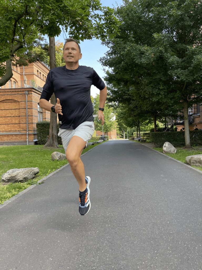 Adidas Boston 11 Test: Erfahrungen mit dem neuen Adizero Laufschuh ...