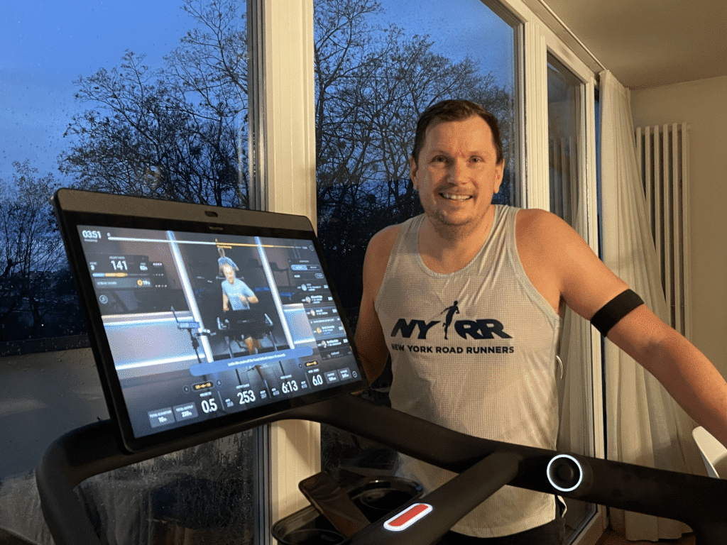 longrun road to tokyo peloton tread laufband