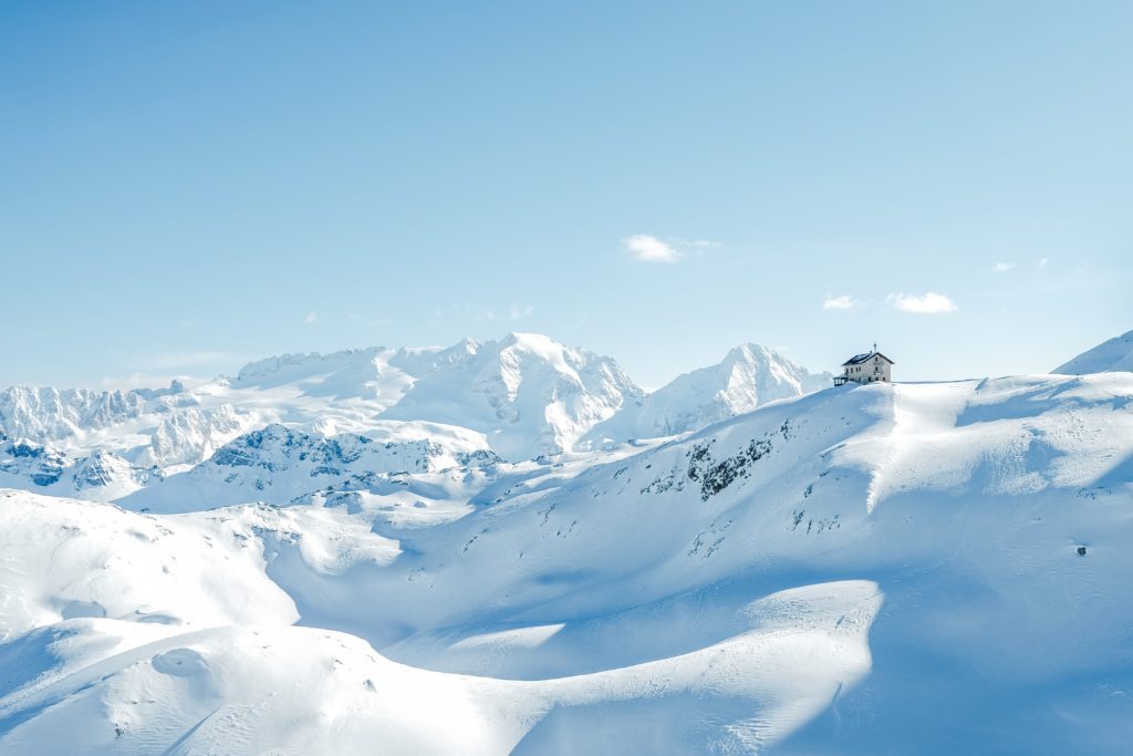 suedtiroler alpen schnee