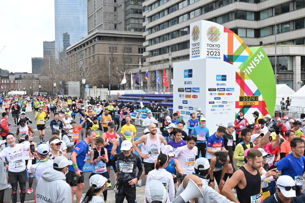 tokio marathon tokyo erfahrungen erfahrungsbericht finish ziel