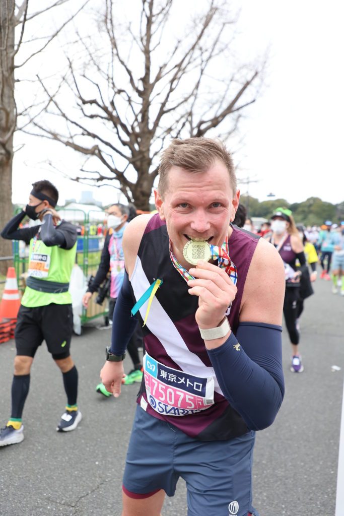 tokio marathon tokyo erfahrungen erfahrungsbericht medaille ziel 2023