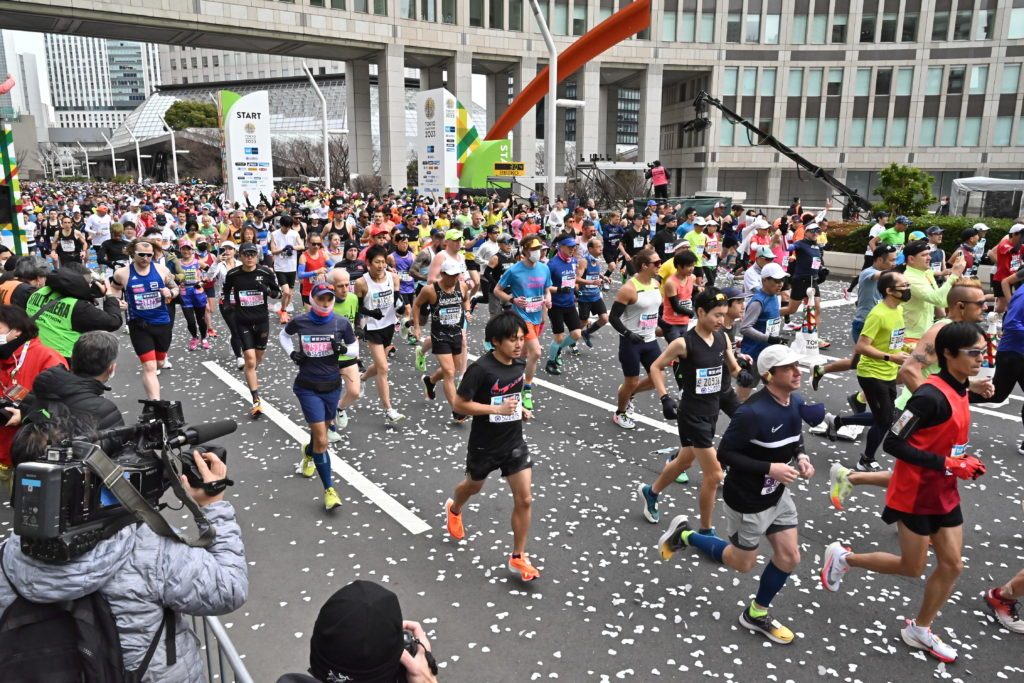 Tokyo Marathon Reise - Vom Startplatz bis zur Medaille. Meine Erfahrungen und Ergebnisse von der Strecke in Tokio 73 tokio marathon tokyo erfahrungen erfahrungsbericht start