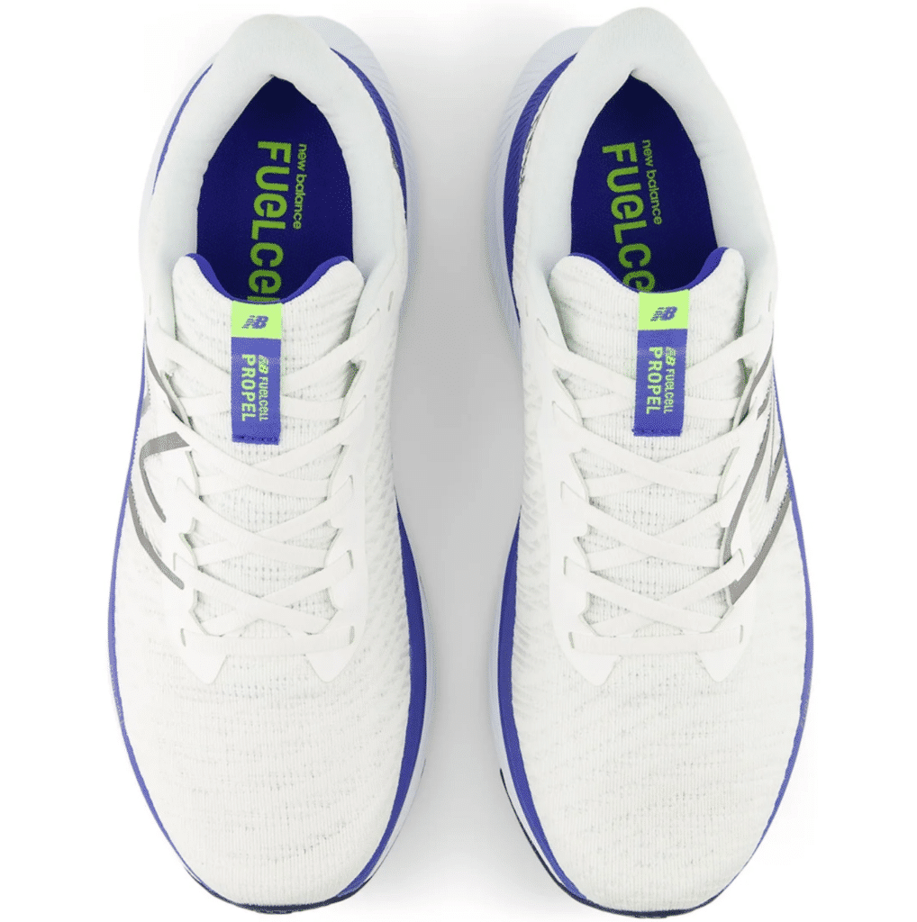 New Balance FuelCell Propel v4 im Test. Der Neutralschuh für alle Fälle! 9 New Balance NB Fuel Cell FuelCell Propel v4 Laufschuh Test Testbericht Erfahrungsbericht Bewertung Meinung oben Obermaterial