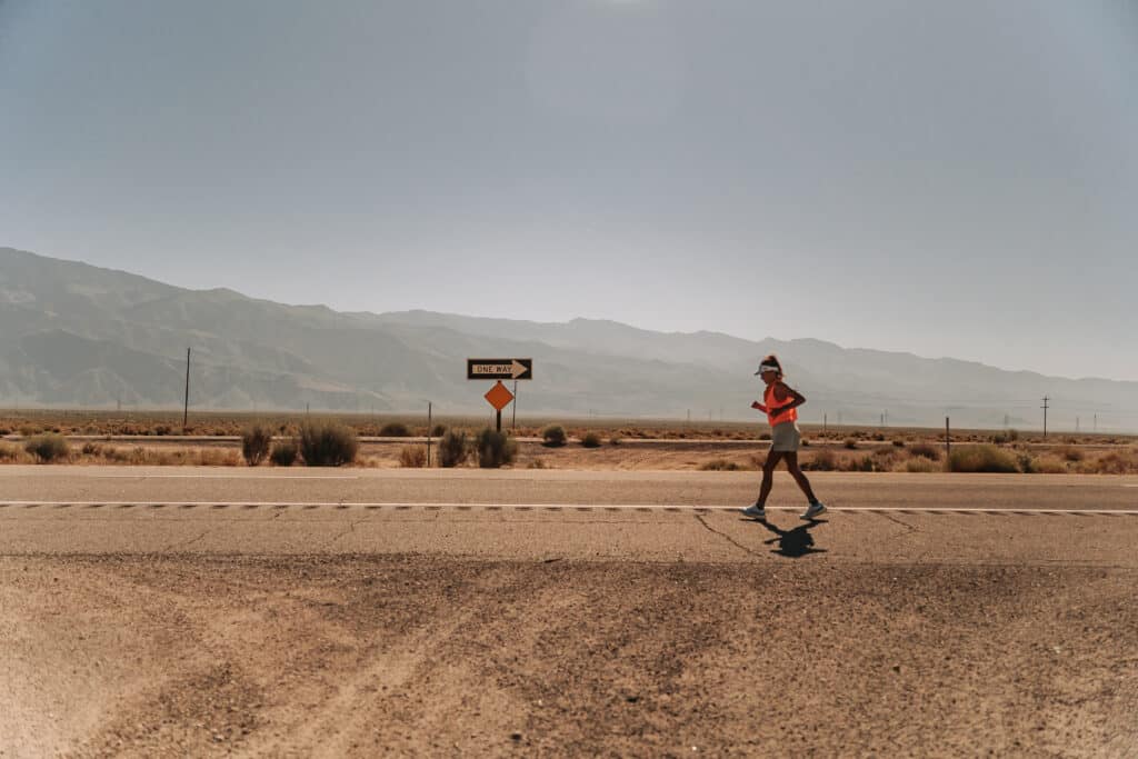 Badwater 135: Peloton-Doku zum Badwater Ultramarathon von Peloton-Trainerin Susie Chan. 4 susie chan Badwater TheRace peloton instructor trainerin lauftrainerin laufcoach 1161