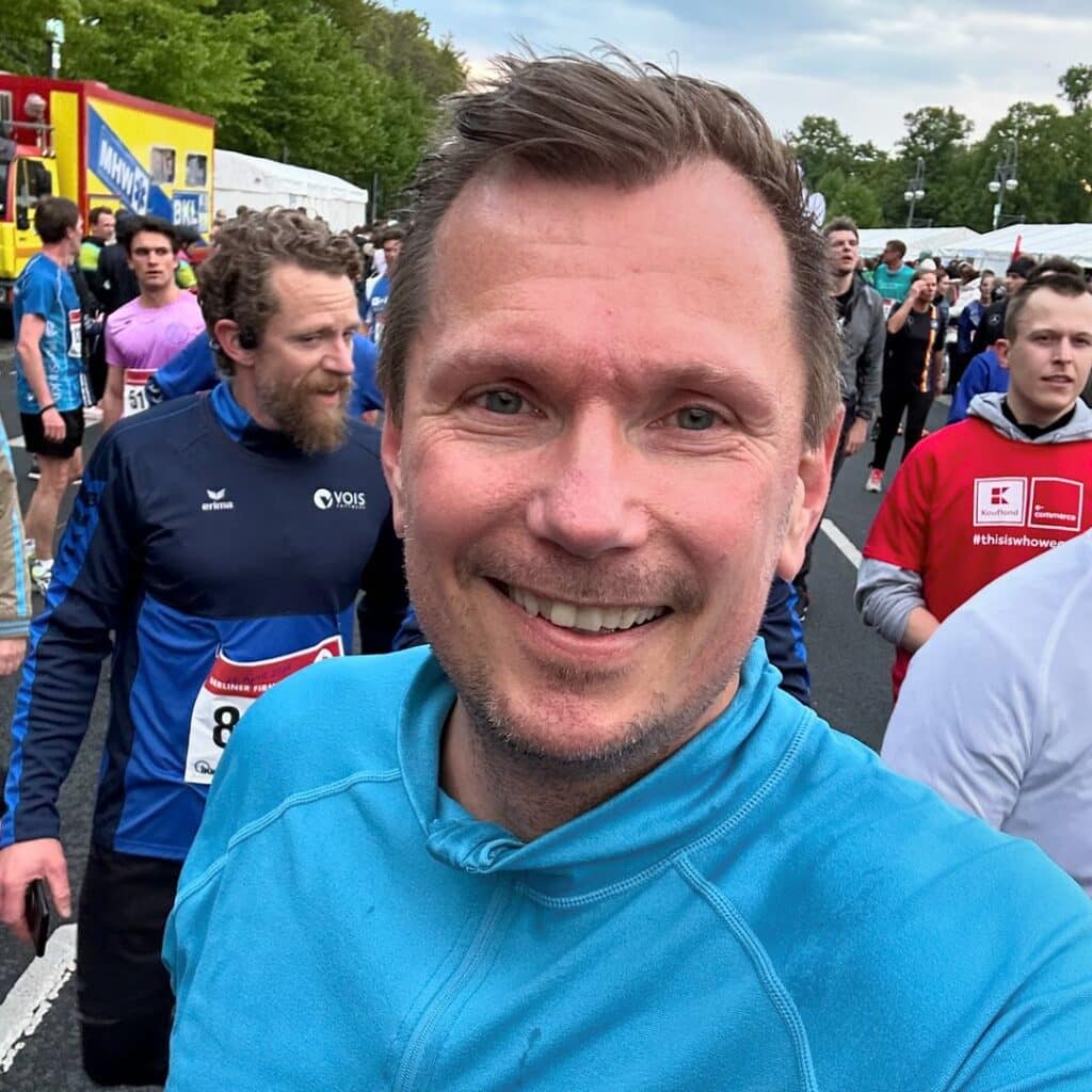 Laufblog Jahresrückblick 2024: Die Highlights vom Sports-Insider 14 berliner firmenlauf 2024 berlin ziel daniel laufen laufblogger ergebnisse