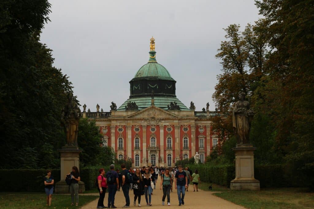 firmenlauf potsdam start potsdamer neues palais