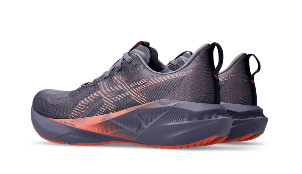 ASICS Novablast 5 Test - Allrounder Laufschuhe mit mehr Dynamik 8 asics novablast 5 test herren ferse