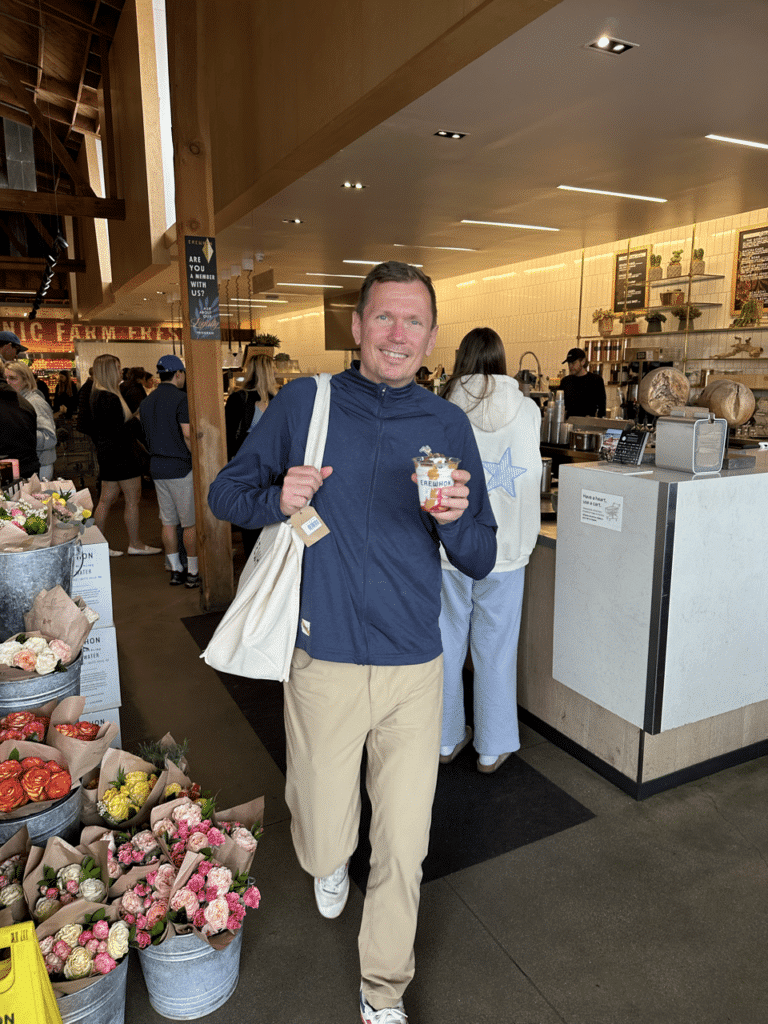 Ab wie viel kg ist man ein Fliegengewicht? Das lief im März 2025. 43 erewhon los angeles hailey bieber smoothie lebensmittel store eis eiscreme