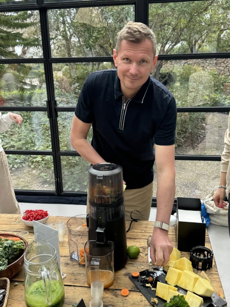 Ab wie viel kg ist man ein Fliegengewicht? Das lief im März 2025. 37 slow juicer experte hurom ernaehrung coach ernaehrungsberater entsafter abnehmen diaet vegan 7
